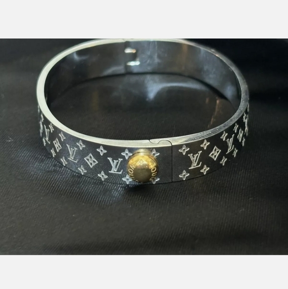 Authentic Louis Vuitton Silver cuff bangle bracelet - Picture 9 of 9
